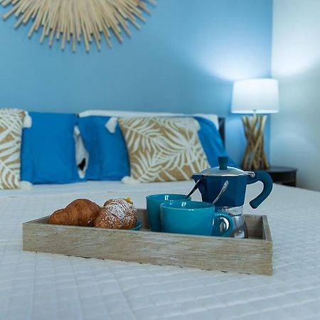Zara D'Amare A Pesaro 10 Metri Dalla Spiaggia By Yohome Exterior photo