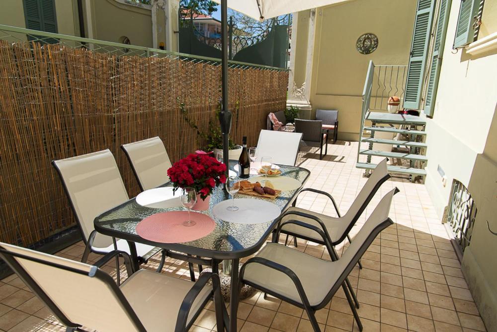 Zara D'Amare A Pesaro 10 Metri Dalla Spiaggia By Yohome Exterior photo