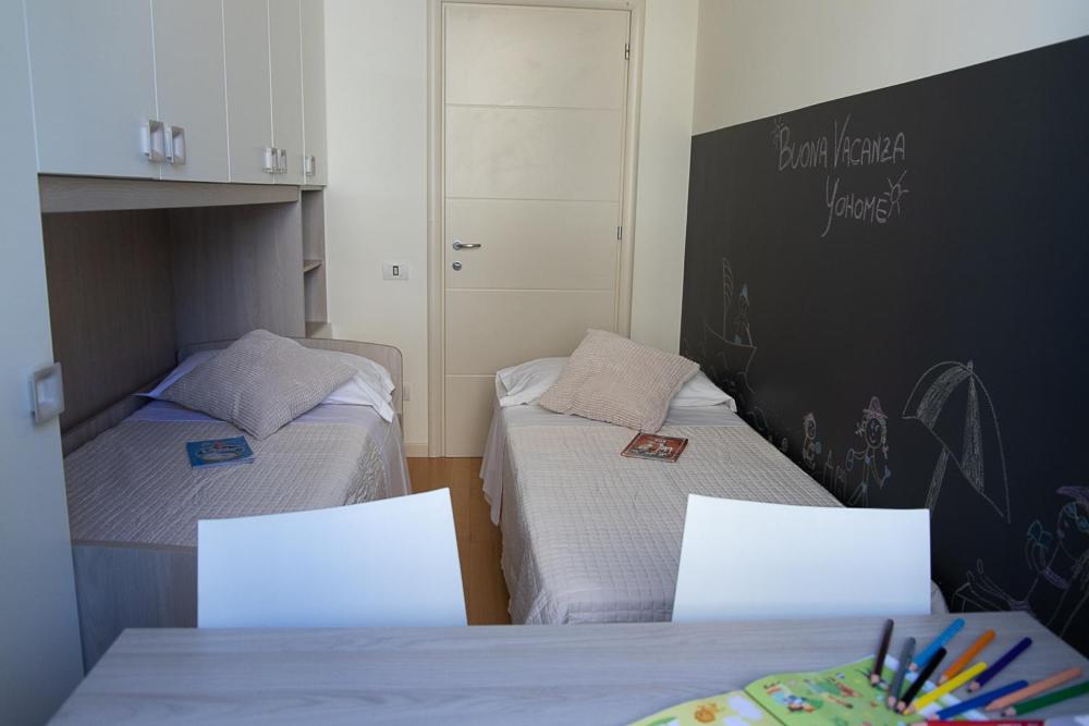 Zara D'Amare A Pesaro 10 Metri Dalla Spiaggia By Yohome Exterior photo